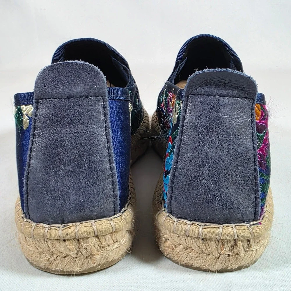 Fabiolas Floral Embroidered Navy Women 39 Espadrille Flat Boho Artisan Whimsical